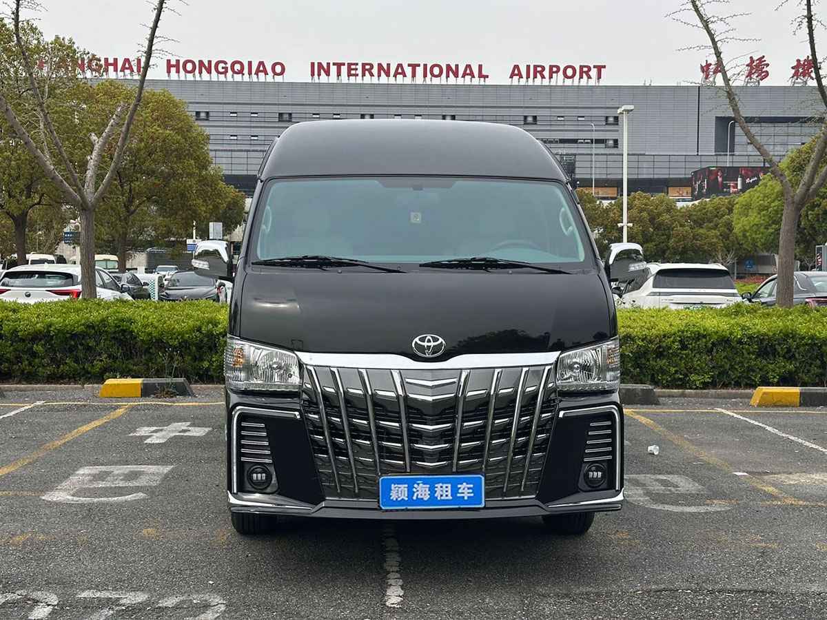 海獅9座商務車